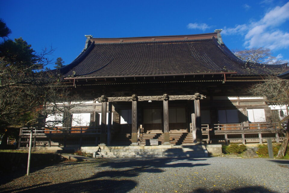 長安寺本堂の外観